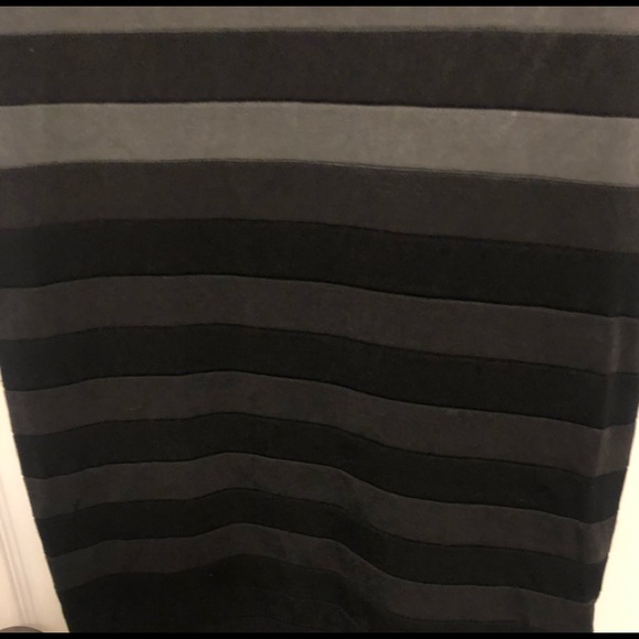 Black, grey and white bandage style short sleeved dress, 10 but fits like 8 or 6 - Picture 2 of 3